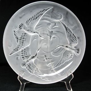 VERLYS, GANNETS DIVING FOR FISH, FROSTED ON CLEAR CENTERPIECE BOWL 
