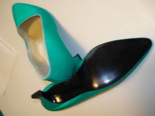 New No Box vintage PEACOCKS by Premier womens TURQUOISE classic pumps 