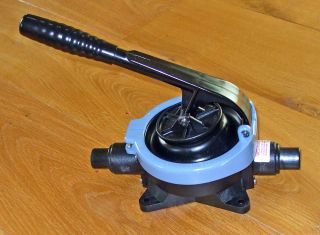 Whale manual bilge pump GUSHER URCHIN GUS9005