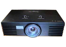 Panasonic PT AE1000U LCD Projector WITH NEW LAMP AND VERY GOOD 