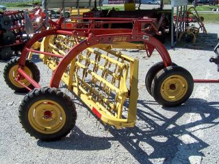   200 ac. New Holland 256 Hay Rake with dolly, CAN SHIP@ $1.85 mile