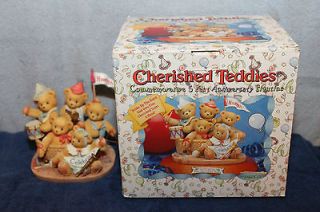 Cherished Teddies   5th year anniversary figurine   Mint condition!!!