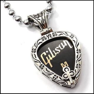 guitar pick necklace in Jewelry & Watches
