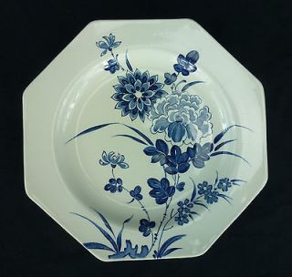 Mek54 Meakin J and G Dinner Plate Blue Flowers Octagon Liberty