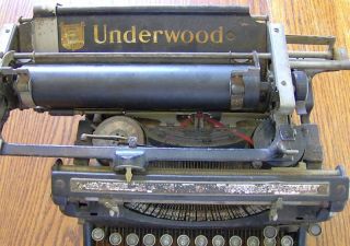 antique underwood 5 typewriter with keys  139