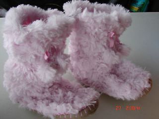   GIRLS SIZE LARGE 2 3 PINK FLUFFY BOOT STYLE NON SLIP SOLE SLIPPERS