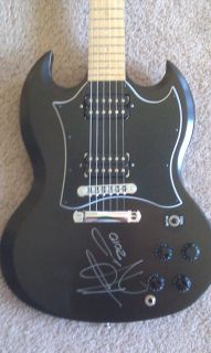   Raw Power Electric Guitar   Autographed by Staind frontman Aaron Lewis