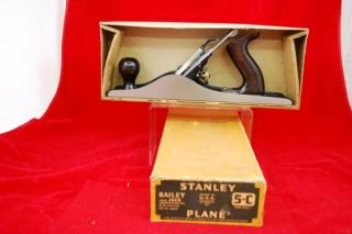 this is a absolutely beautiful stanley bailey no 5 c iron jack plane 