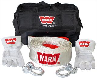 WARN 4WD RECOVERY KIT (SNATCH STRAP, BOW SHACKLES, GLOVES & BAG)