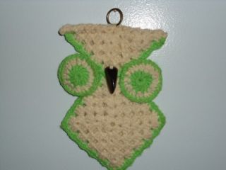   Crochet Wall Hanging Towel Holder Animal Bird Collectible Home