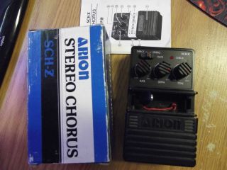 Arion SCH Z Stereo Chorus Guitar Effects Pedal in Box