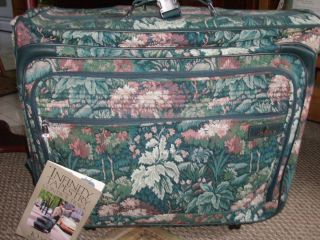   Atlantic Infinity Tapestry Wardrobe Wheel Suitcase Luggage, NWT, EC