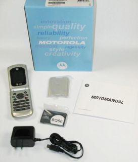 New Motorola EM330 Camera Flip Cell Phone Unlocked ATT