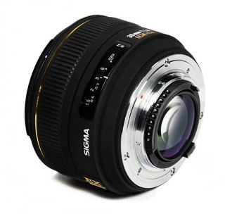   F1 4 DC HSM for Nikon AF Autofocus Lens Mint w Caps Case Hood