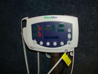 Welch Allyn Vital Signs Monitor with BP, Masimo Pulse Oximetry, and 