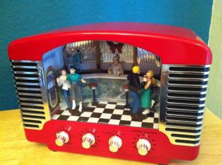 Am FM Radio with 1950s Holiday Malt Shoppe Dancing Figurines Battery 