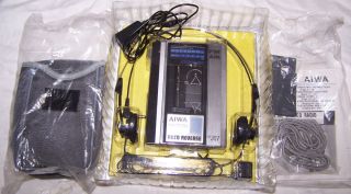 Aiwa HS J07 Walkman Stereo FM Am Radio Cassette Recorder