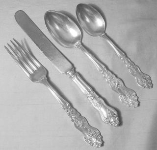 AMERICAN SILVER MOSELLE 1906 4 Pc PLACE SETTING 1906 GRAPES KNIFE FORK 