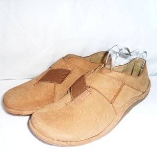 NEW CLARKS ACTIVE AIR EDGE TREND CAMEL NUBUCK COMFY SHOES SIZE 6