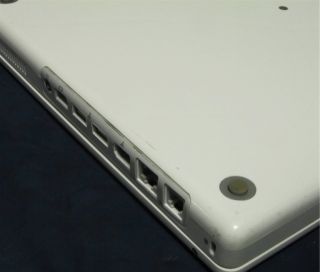 have an apple ibook g4 1 33 ghz model for sale the case is in good 