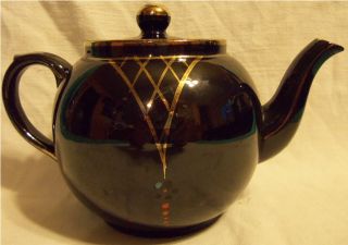Old English Hand Painted Arthur Wood Teapot 3673 Gold Trimmed