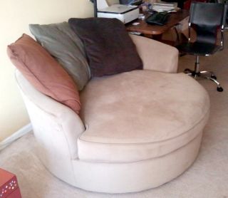 Oversized Round Swivel Chair Ashley Furniture Pick Up Only Gravesend 