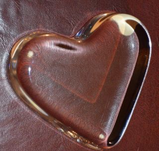 Great Baccarat crystal heart shaped paperweight About 3.5 long x 3.5 