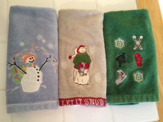   Holiday Winter Home Decor Bathroom or Kitchen Hand Towels Set of 3