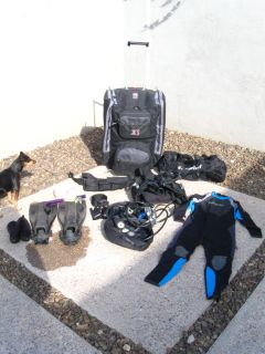    SCUBA diving COMPUTER BC WETSUIT WEIGHTS FINS MASKS SNORKEL BIG BAG