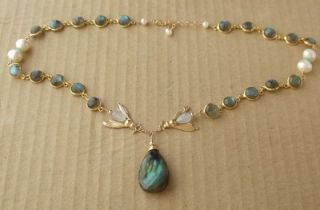 14k Gold Vintage French Bees Fiery Labradorite Pearl Necklace