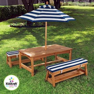 features matching canopy and bench cushions made of polyester 