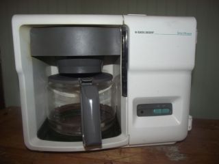 B1102) Black Decker Spacemaker coffee maker+12 cup Carafe works great