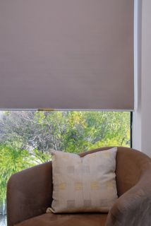 Roller Blind 90 x 210cm   Blockout   Quality product   Rice / Light 