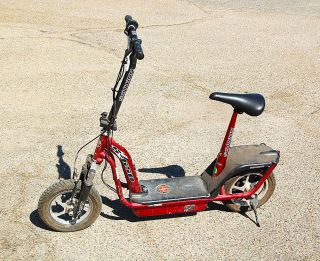 Schwinn S650 Electric Scooter Color Red runs Great Includes Brand New 