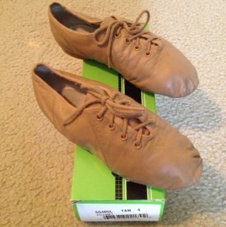 Bloch Jazz Shoes Tan Size 4 Barely Worn
