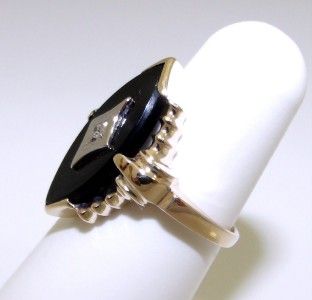 Vintage 1940s 10KT Yellow Gold Black Onyx Diamond Ring