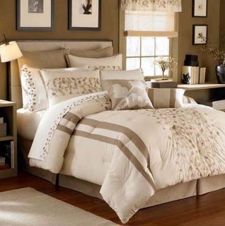 Bloom Field Ivory Mocha Queen 8 Piece Comforter Bed in A Bag Set New 