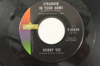 Vintage 45 Record Bobby Vee Picture Sleeve Liberty 55654 Stranger in 