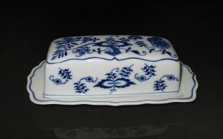  Blue Danube Blue Onion Ribbon Banner 1 4 lbs Covered Butter Dish 