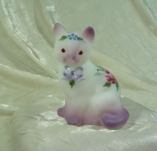 Fenton Sitting Cat Opal Satin Hand Painted Pink Rose With Lilac 