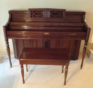    1970S WURLITZER 2760 SHB PIANO UPRIGHT PIANO W SOUND BOARD BENCH