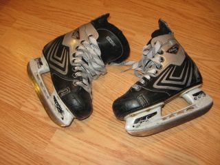 CCM Ice Skates Hockey Boys Youth Size 12J Used