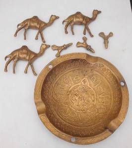Vintage Decorative Brass Ashtray with 3 Camels for Legs