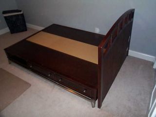 Raymour and Flanigan Furniture Genamerica Full Bed