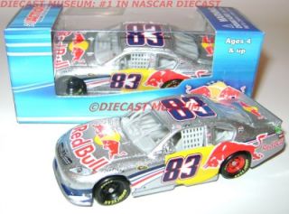 brian vickers 83 red bull toyota action 2011 diecast