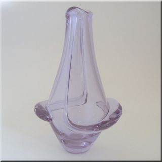 Czech Zelezny Brod Neodymium Alexandrite Glass Vase