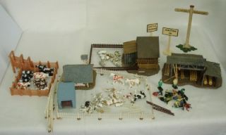   Plastic Model Farm Kit Structures Buildings Houses Animals Kits