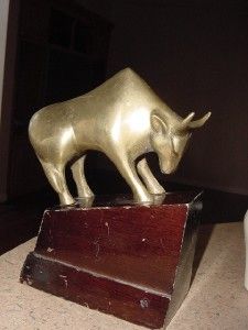 Solid Brass Bull Vintage Statue Bookend on Heavy Wooden Base Old 