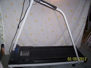  Weslo Cadence 850 Treadmill