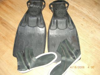  LG Scuba Pro Fins and Boots